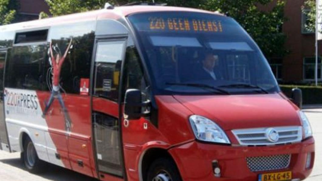 Kleine elektrische bus voor 10 minutendiensten en/of verbinding dorpen.